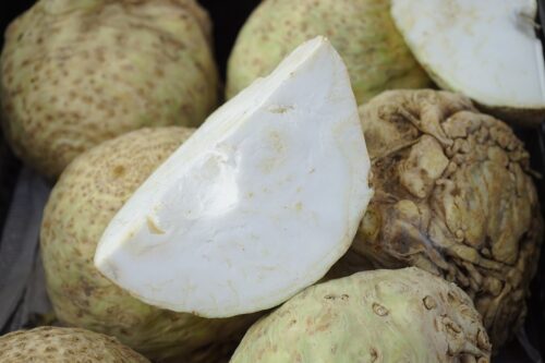 Celery Root vs. Jicama: Differences and Similarities 4